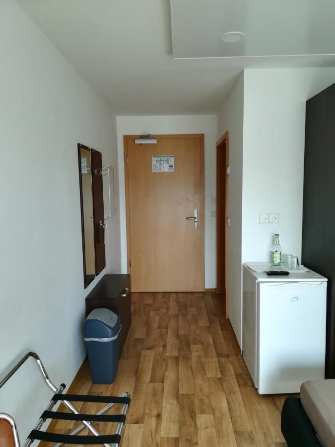 Jura Hotel Нюрнберг Екстериор снимка